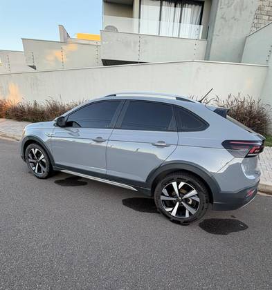 VOLKSWAGEN NIVUS 1.0 200 TSI TOTAL FLEX HIGHLINE AUTOMÁTICO